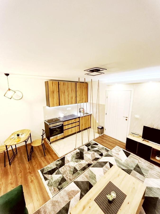 Apartman Dm ซาราเยโว ภายนอก รูปภาพ